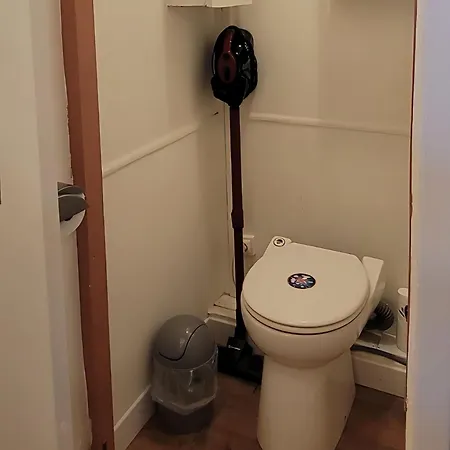 Cozy With A View Of The Eiffel Tower *