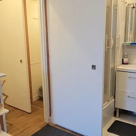 Lägenhet Cozy With A View Of The Eiffel Tower *