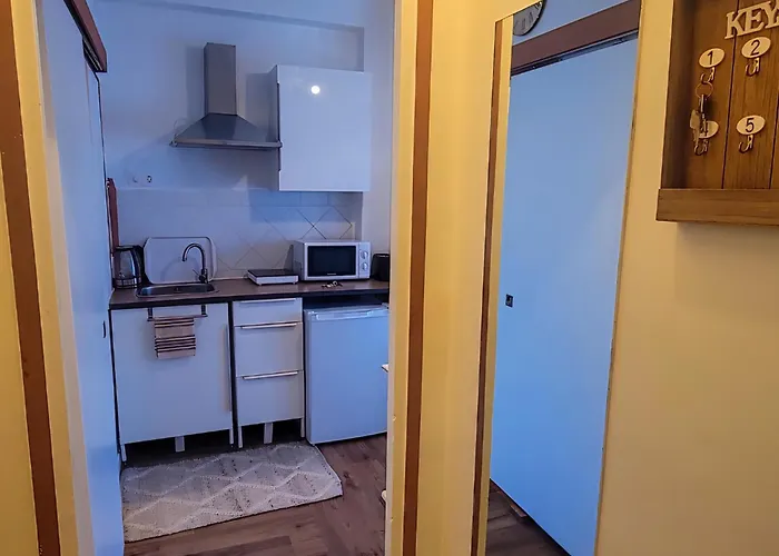 Cozy With A View Of The Eiffel Tower * 파리